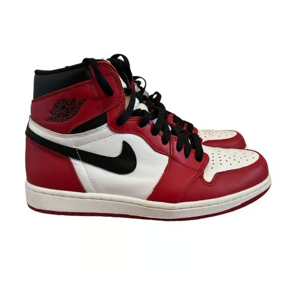 Nike Air Jordan 1 Retro High Chicago (2015) - Picture 4 of 9